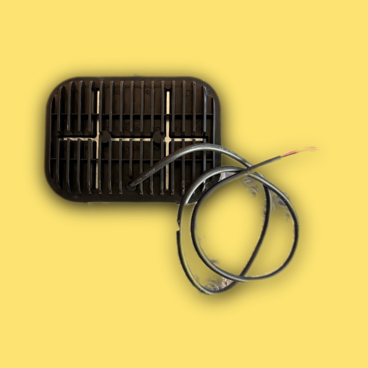 پروژکتور یا نورافکن(چراغ جلو) اصلی شرکتی